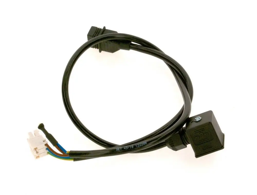Kabel mit mehreren Anschlüssen, darunter ein schwarzer Stecker und ein weißer Stecker. Das Produkt ist von der Marke Bosch und dient zur Verbindung in einem elektrischen System.